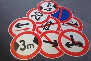 Road sign made with Aluminum discs